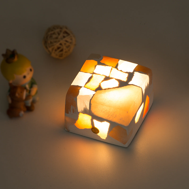 Piccola luce notturna a forma di cuore con ragazza dei sogni, in minerale di zucchero e gesso traslucido