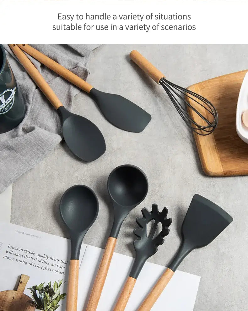 Set di utensili da cucina in silicone per la cucina accessori standard per strumenti da cucina antiaderenti