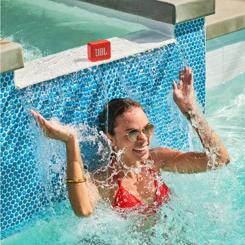 Altoparlante Bluetooth Wireless JBL GO 2 Impermeabile IPX7 per Esterni -- IPX7 Waterproof JBL GO 2 Wireless Bluetooth