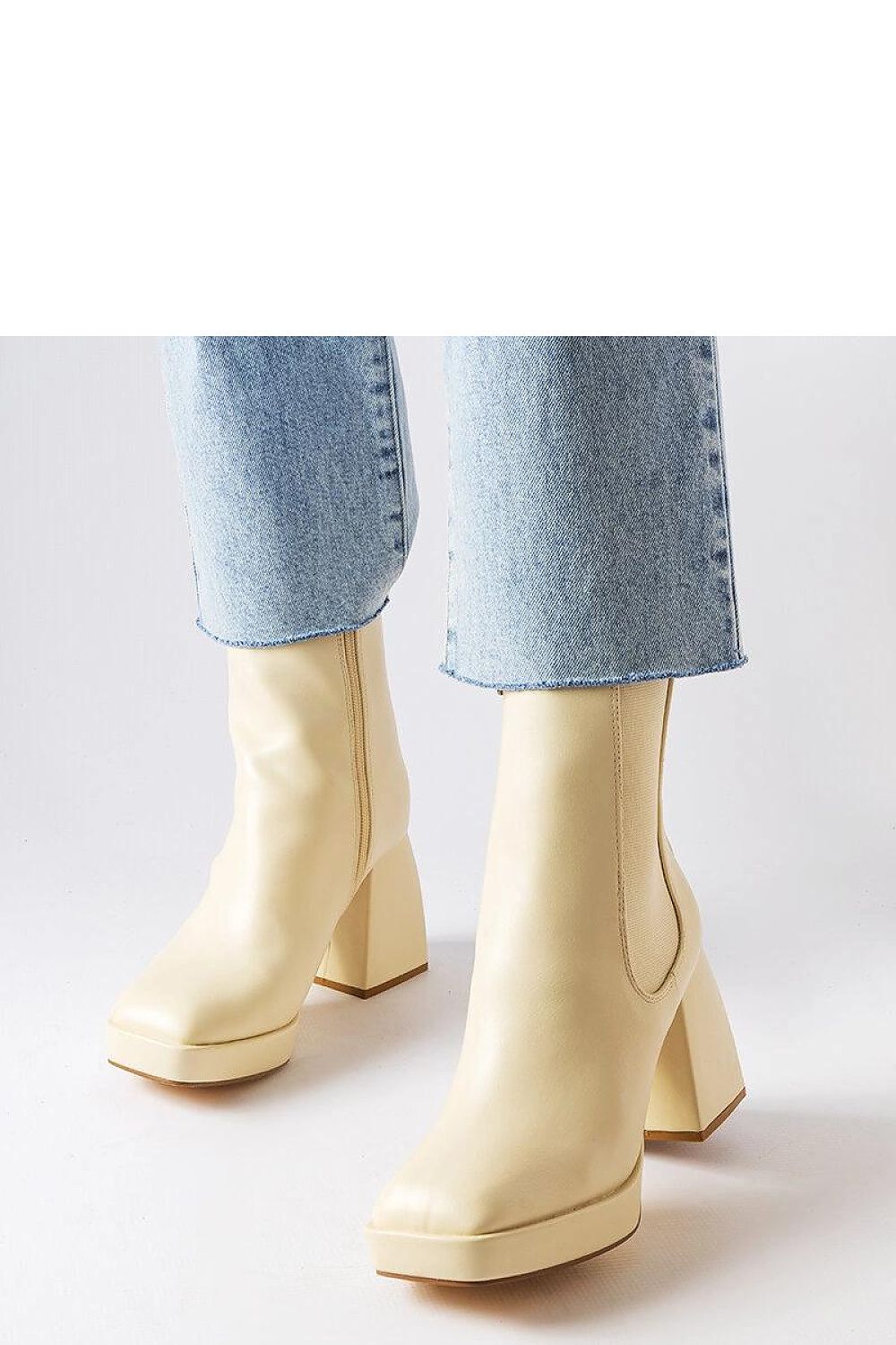  Scarpe con tacco model 207760 Solea 